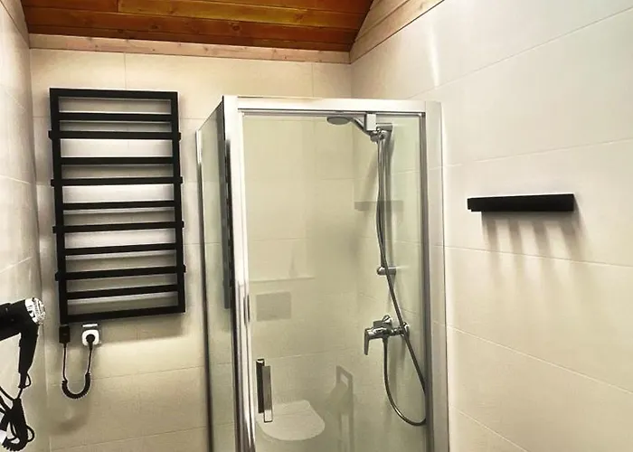 Chatynki W Krynicy Zdroj Feriehus